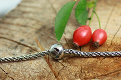 Bead Anthill with oak leaves Ag 925/1000 patina